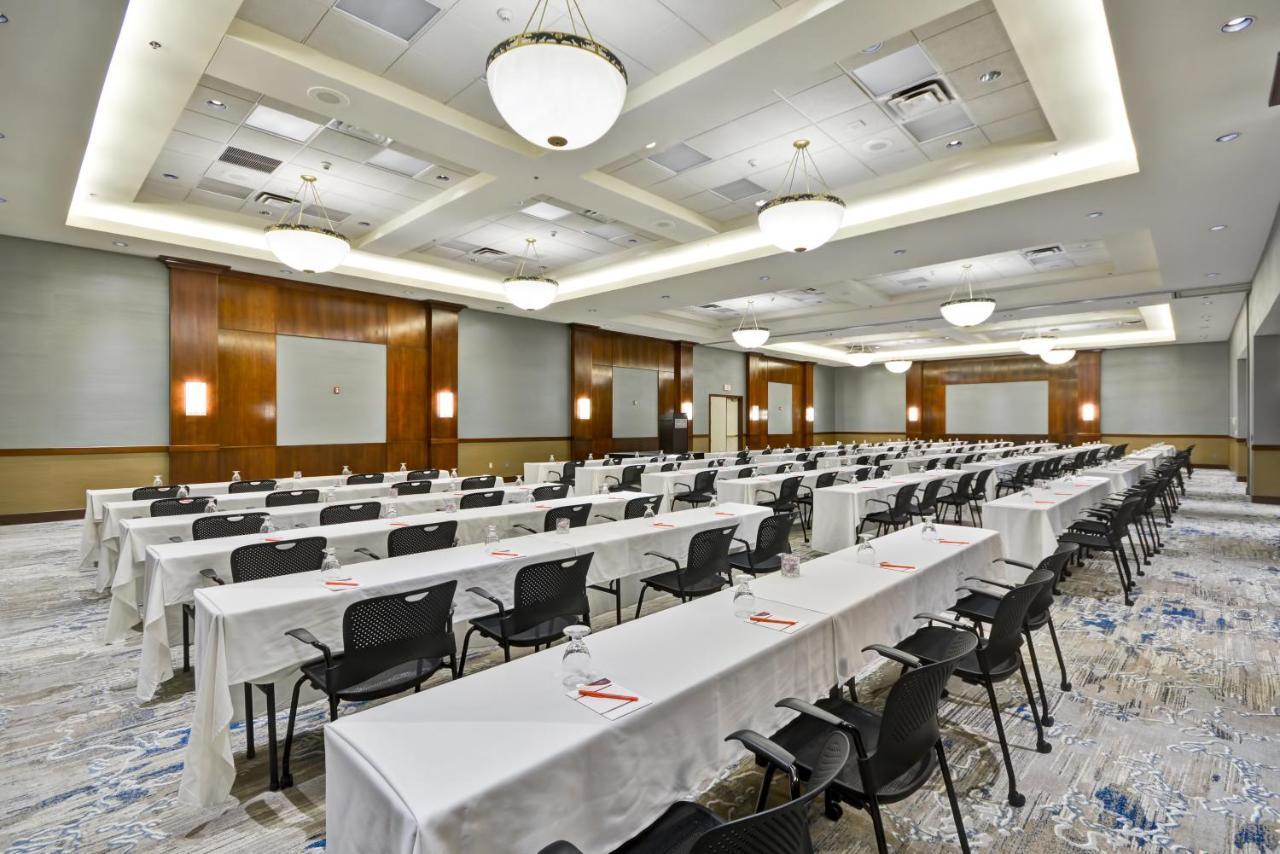 Crowne Plaza Tulsa Hotel Southern Hills المظهر الخارجي الصورة