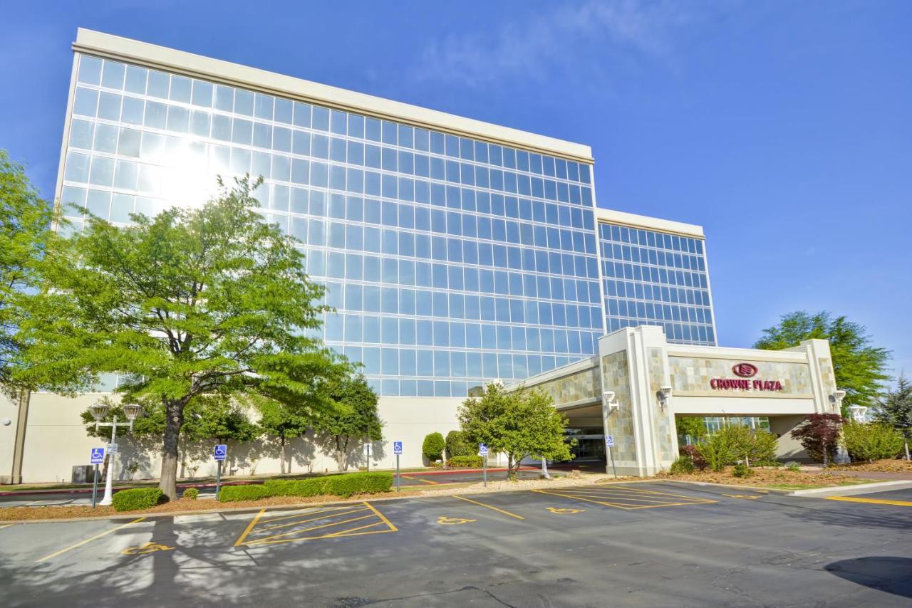 Crowne Plaza Tulsa Hotel Southern Hills المظهر الخارجي الصورة